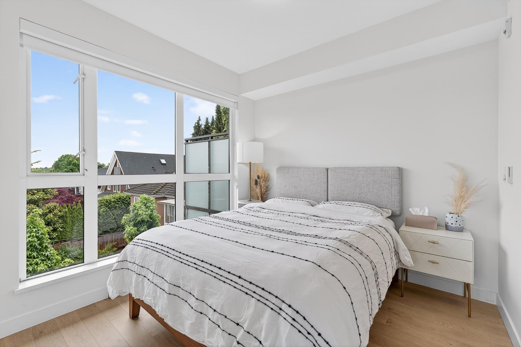 308-209 20 Avenue E, Vancouver, BC - Indoor Photo Showing Bedroom
