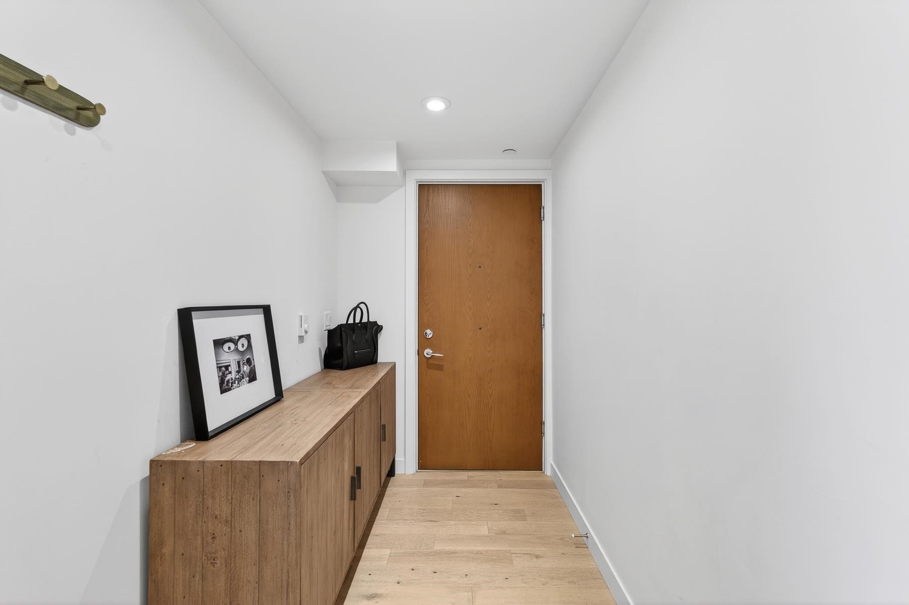 308-209 20 Avenue E, Vancouver, BC - Indoor Photo Showing Other Room