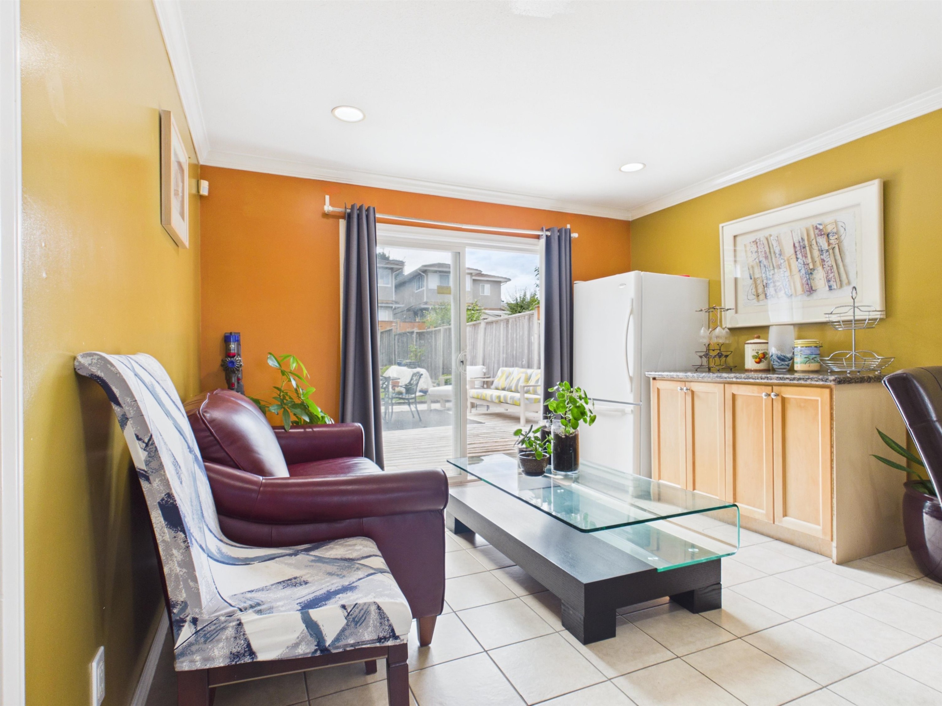 6615 Dufferin Avenue, Burnaby, BC - Indoor