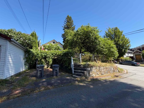 5895 Cree Street, Vancouver, BC - Outdoor