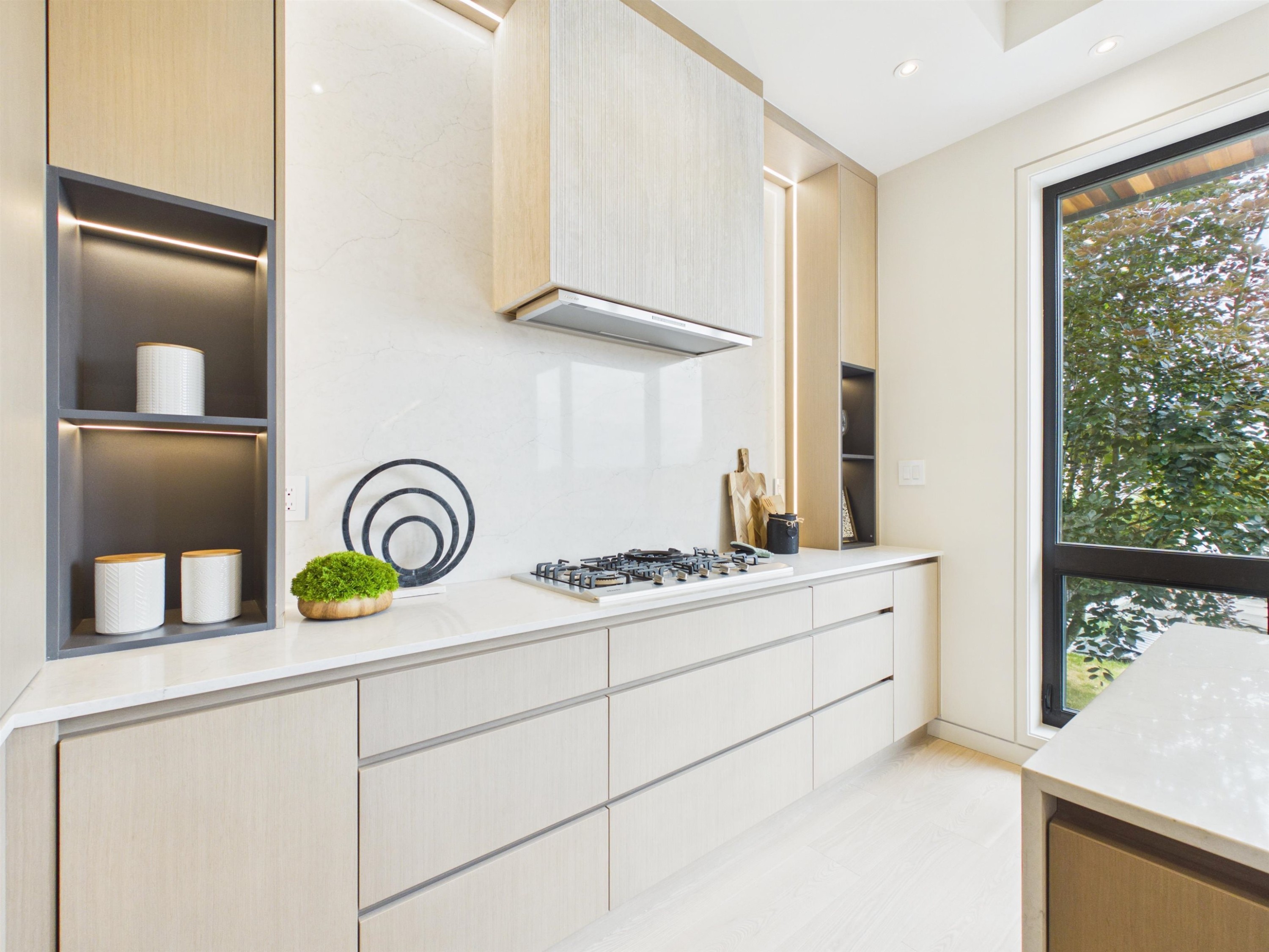 2230 21St Avenue W, Vancouver, BC