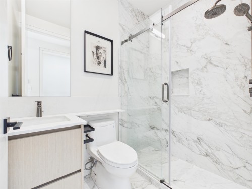 2230 21St Avenue W, Vancouver, BC 