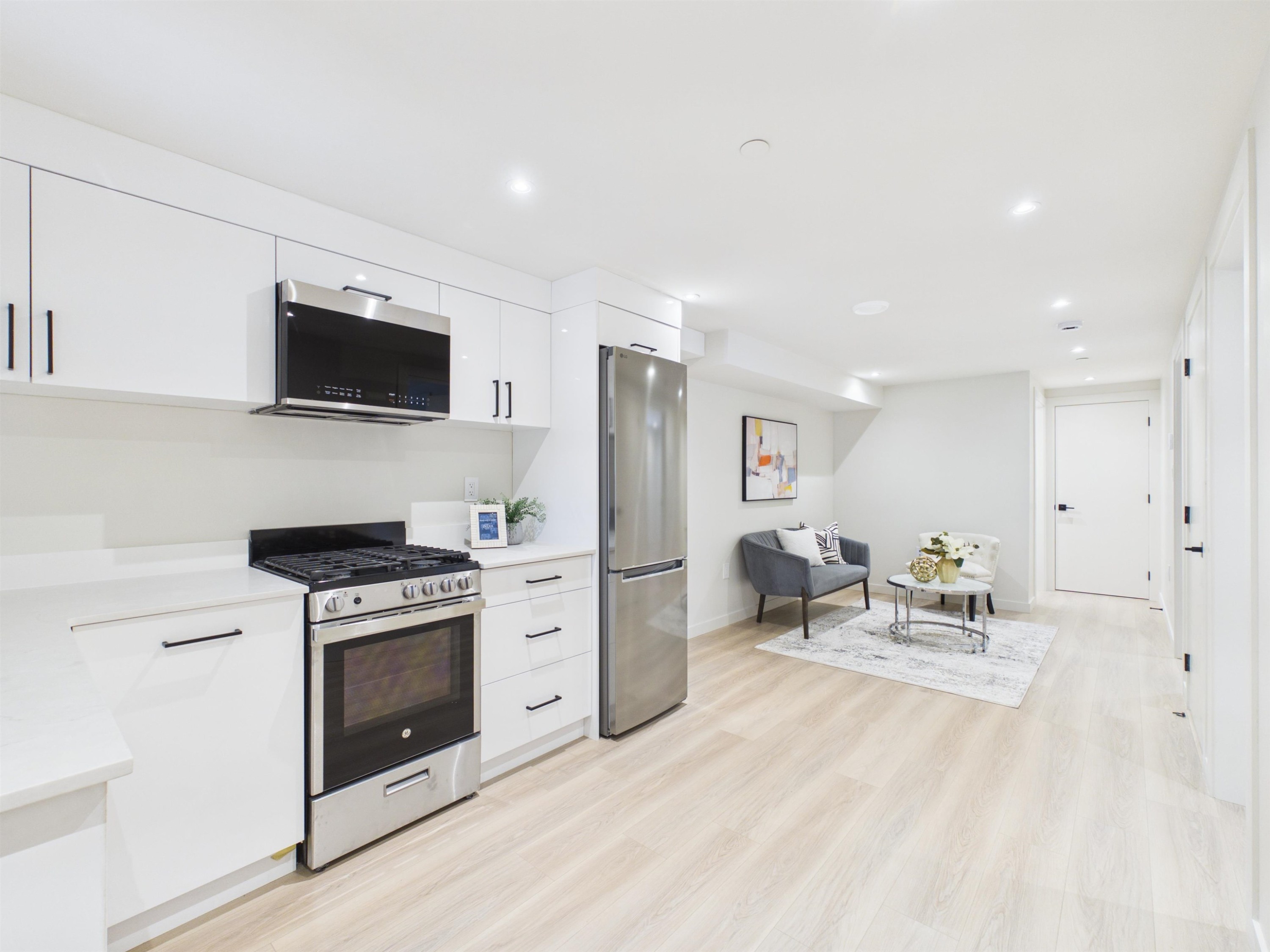 2230 21St Avenue W, Vancouver, BC