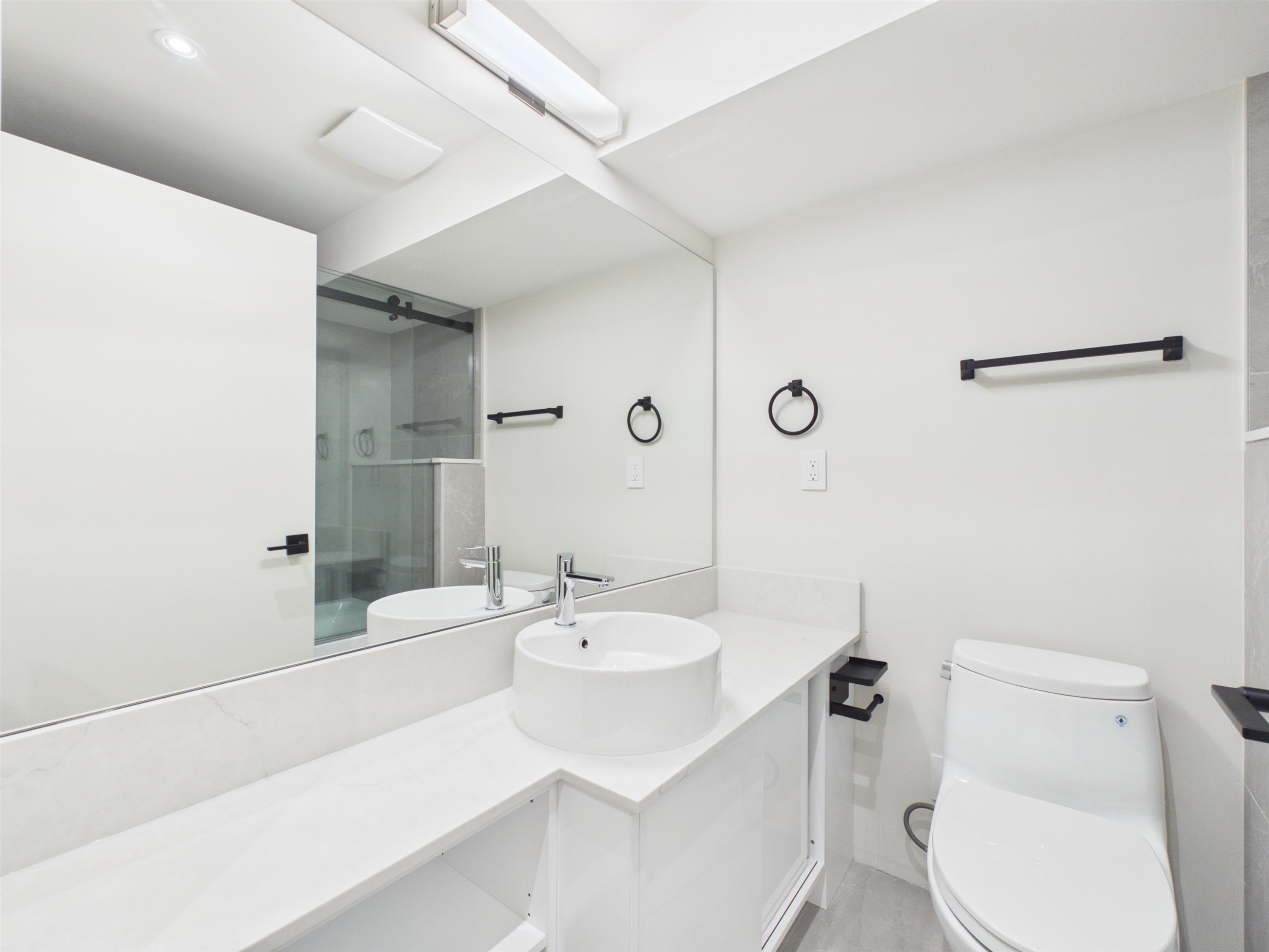 2230 21St Avenue W, Vancouver, BC