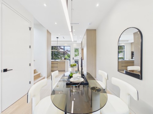 2230 21St Avenue W, Vancouver, BC 