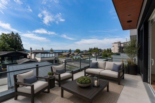 1202 Duchess Avenue, West Vancouver, BC - Outdoor With Deck Patio Veranda With Exterior