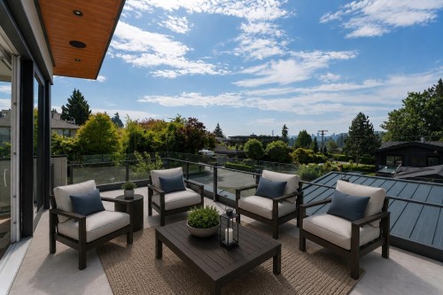 1202 Duchess Avenue, West Vancouver, BC - Outdoor With Deck Patio Veranda With Exterior