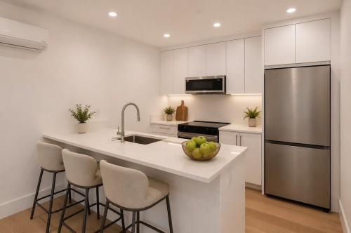 1202 Duchess Avenue, West Vancouver, BC - Indoor Photo Showing Kitchen With Upgraded Kitchen