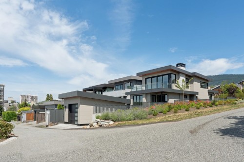 1202 Duchess Avenue, West Vancouver, BC - Outdoor