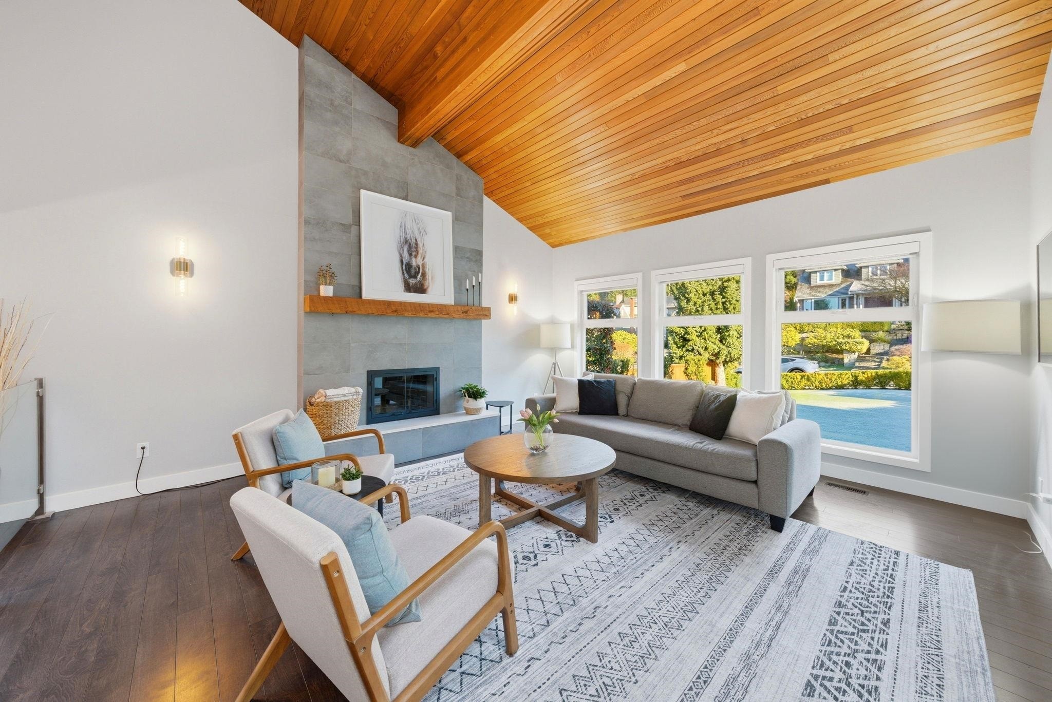 2023 Hill Drive, North Vancouver, BC - Indoor Photo Showing Living Room With Fireplace