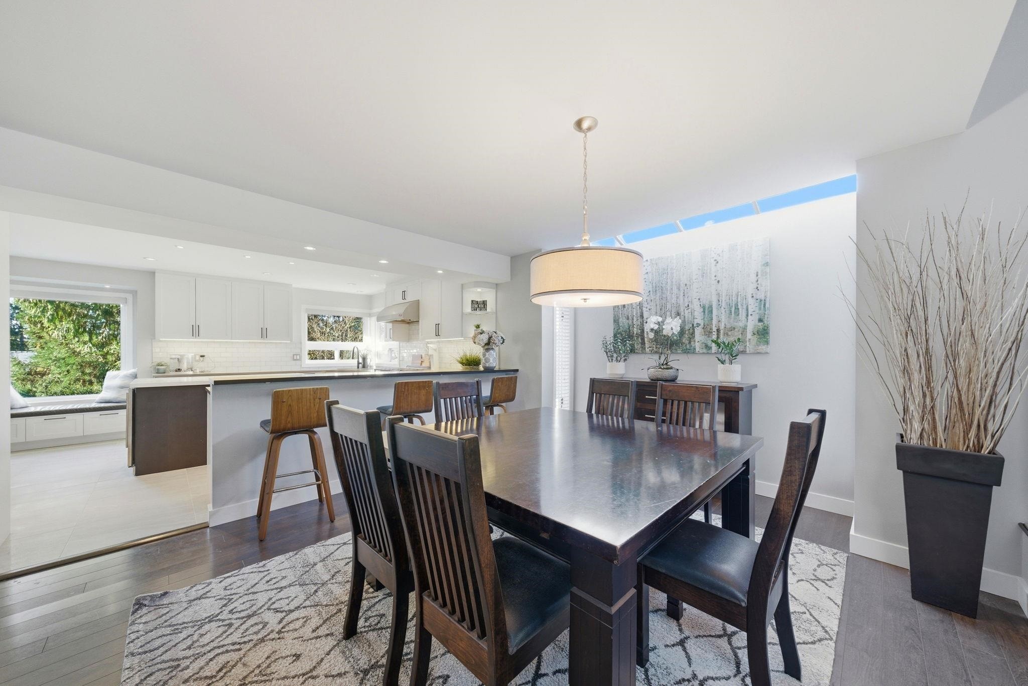 2023 Hill Drive, North Vancouver, BC - Indoor Photo Showing Dining Room
