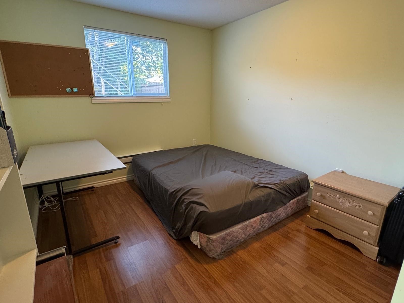 6220 Spender Drive, Richmond, BC - Indoor Photo Showing Bedroom