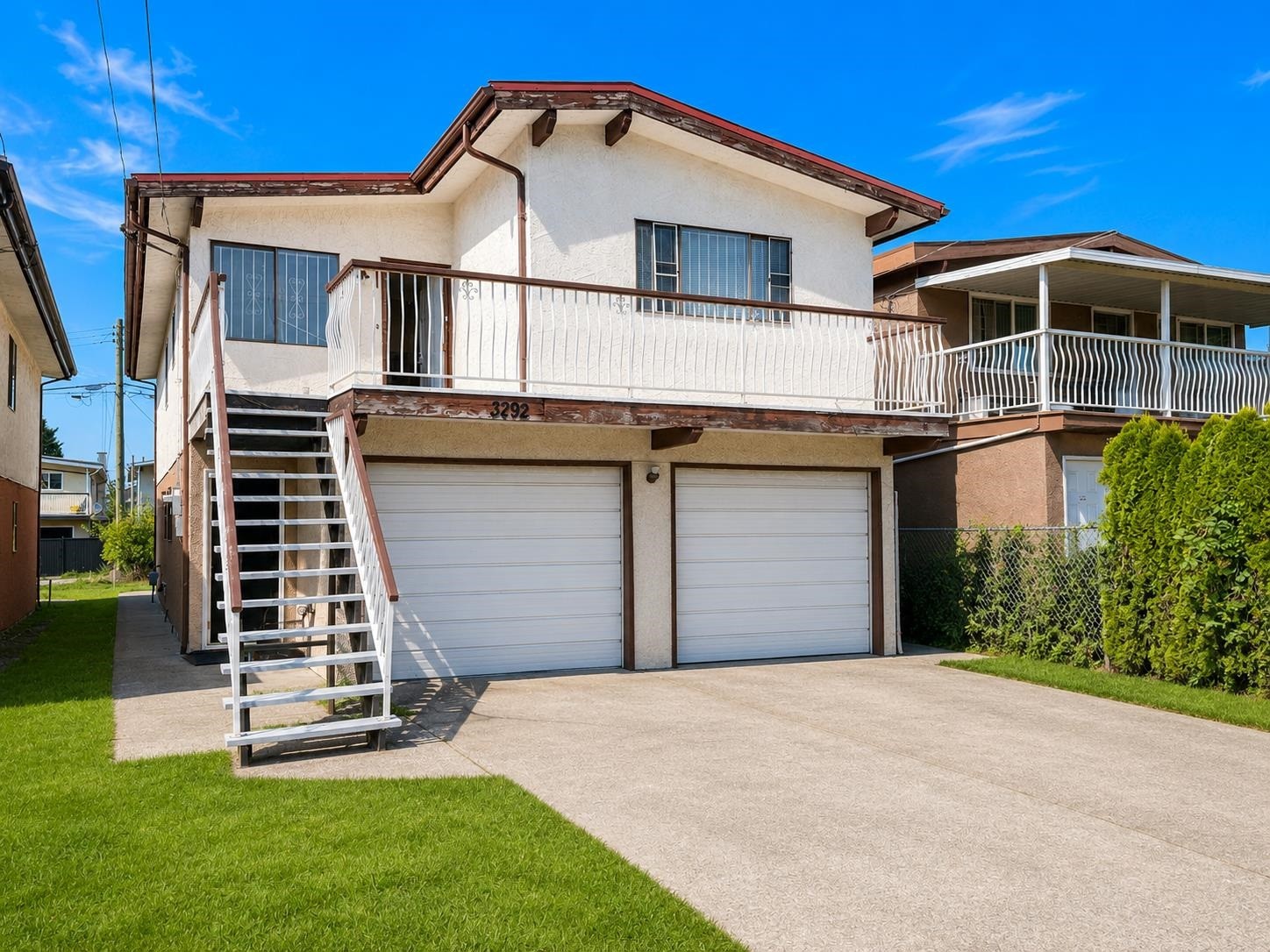 3292 43Rd Avenue E, Vancouver, BC - Outdoor