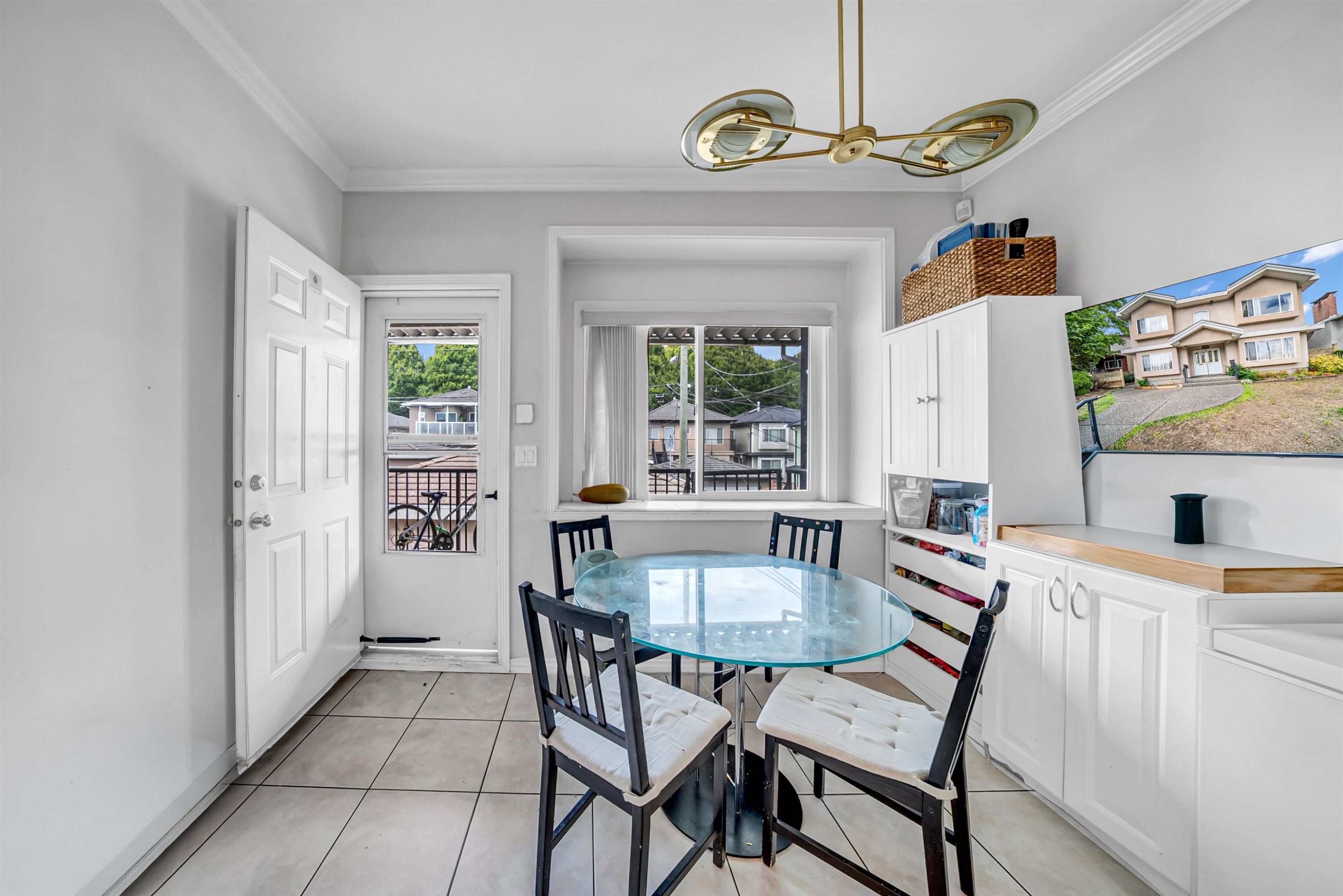 331 61St Avenue E, Vancouver, BC - Indoor Photo Showing Dining Room