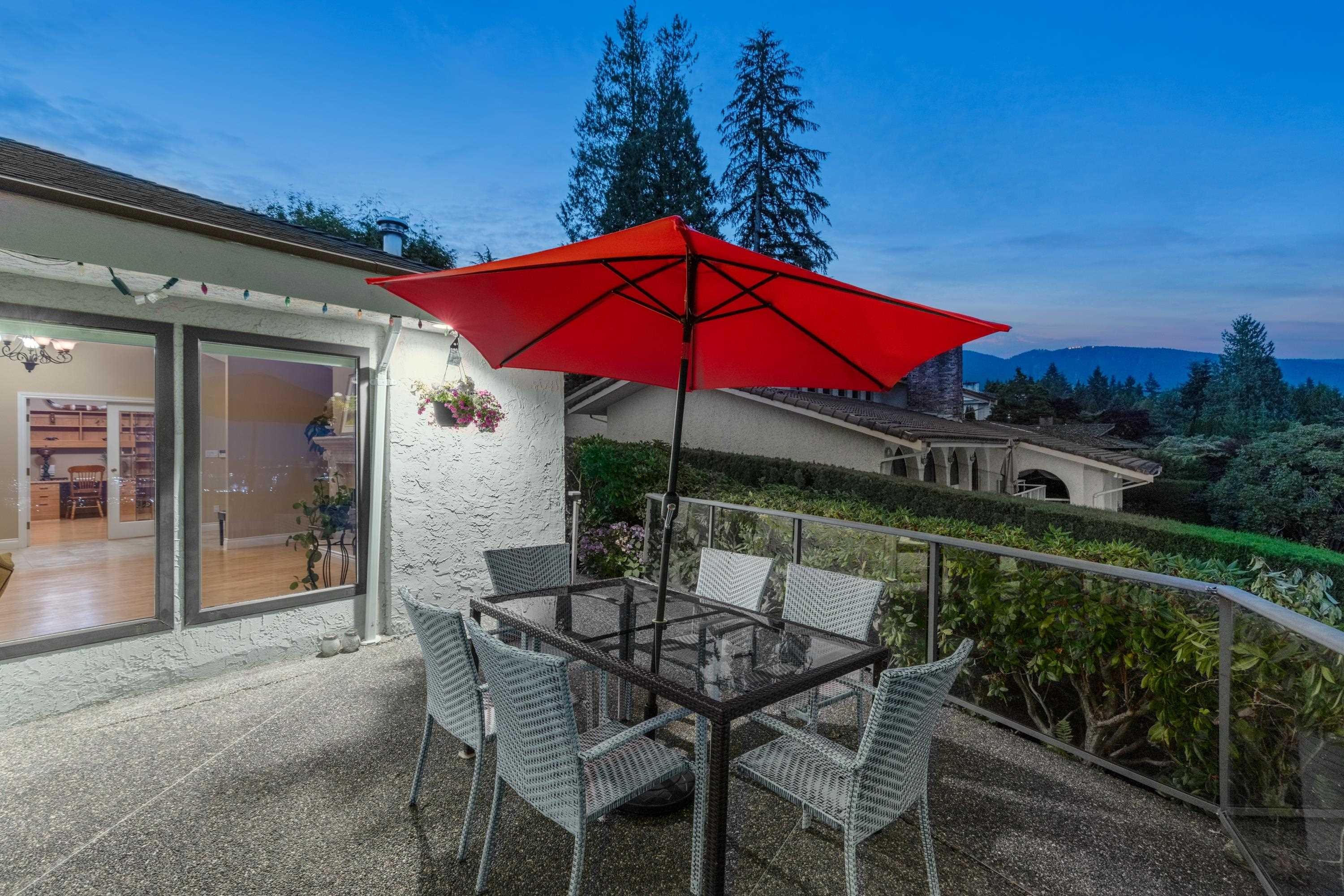 1285 Chartwell Crescent, West Vancouver, BC - Outdoor With Deck Patio Veranda