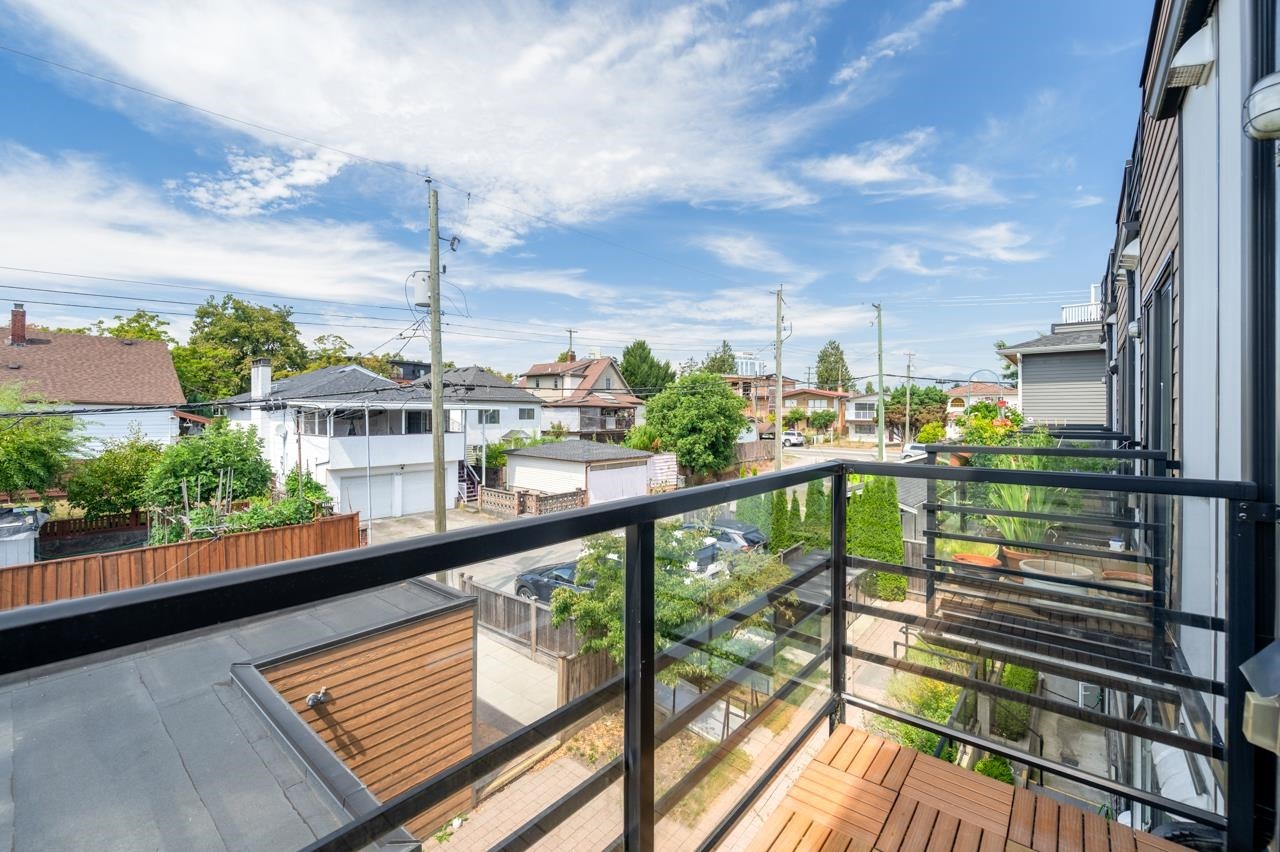 5043 Chambers Street, Vancouver, BC - Outdoor With View