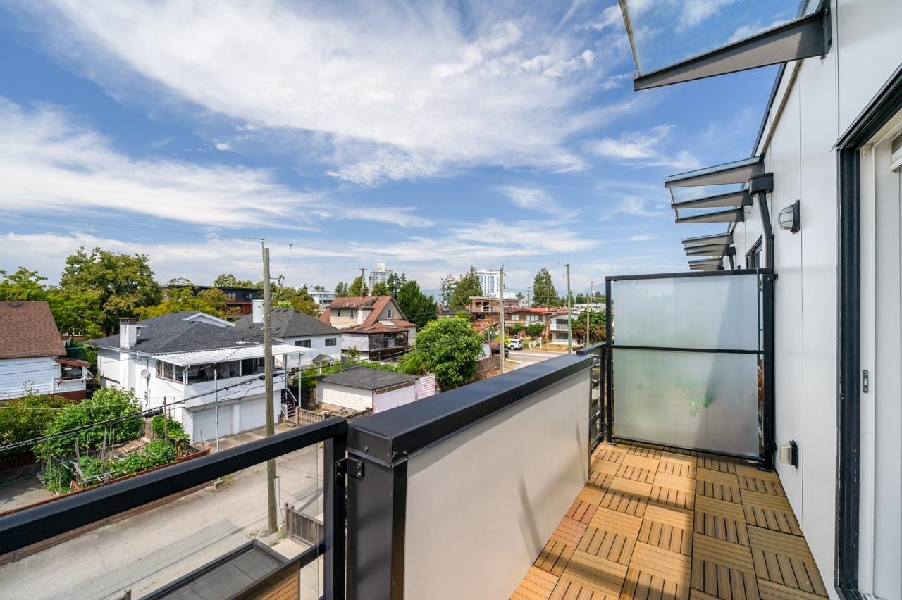 5043 Chambers Street, Vancouver, BC - Outdoor