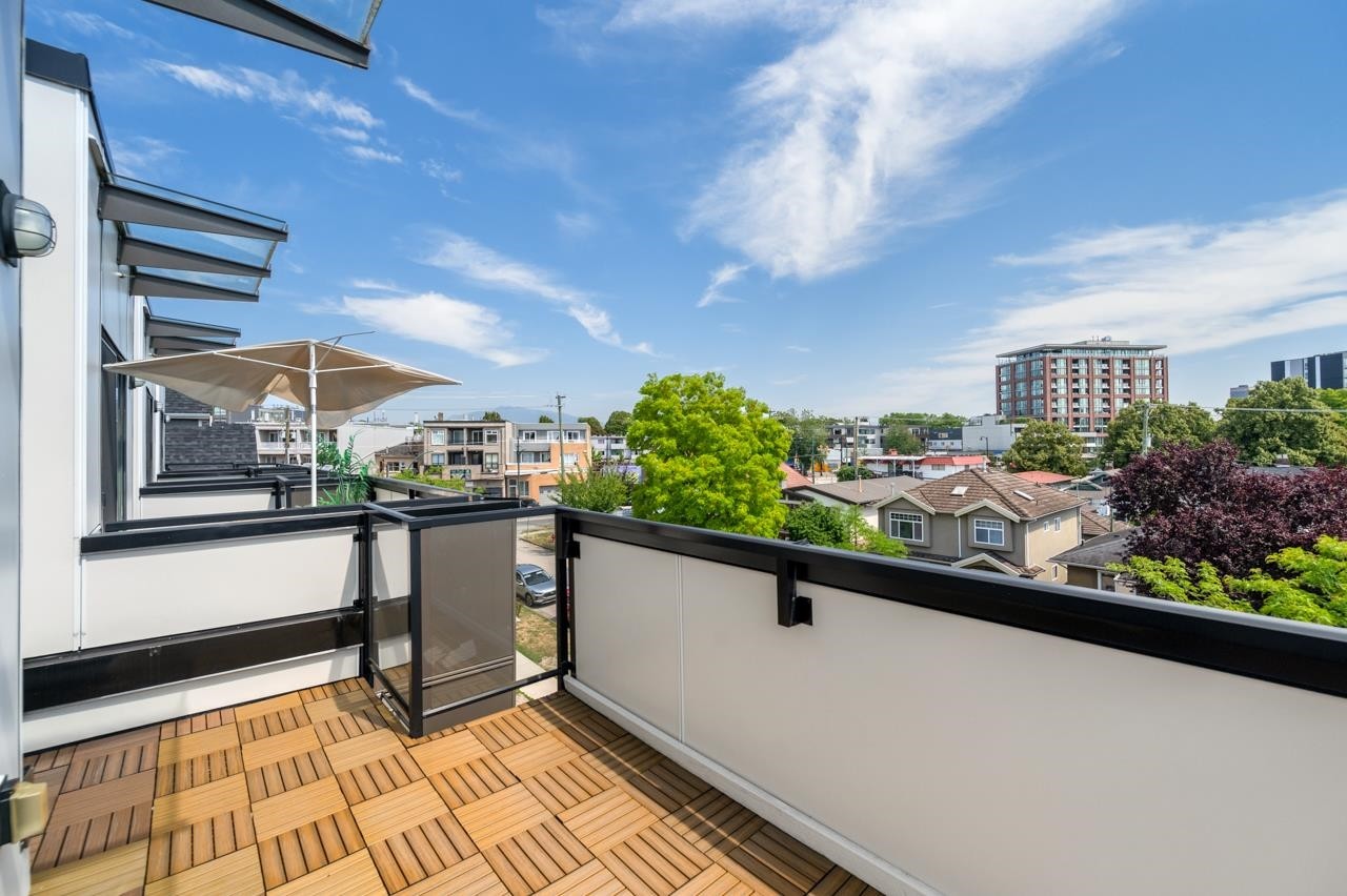 5043 Chambers Street, Vancouver, BC - Outdoor
