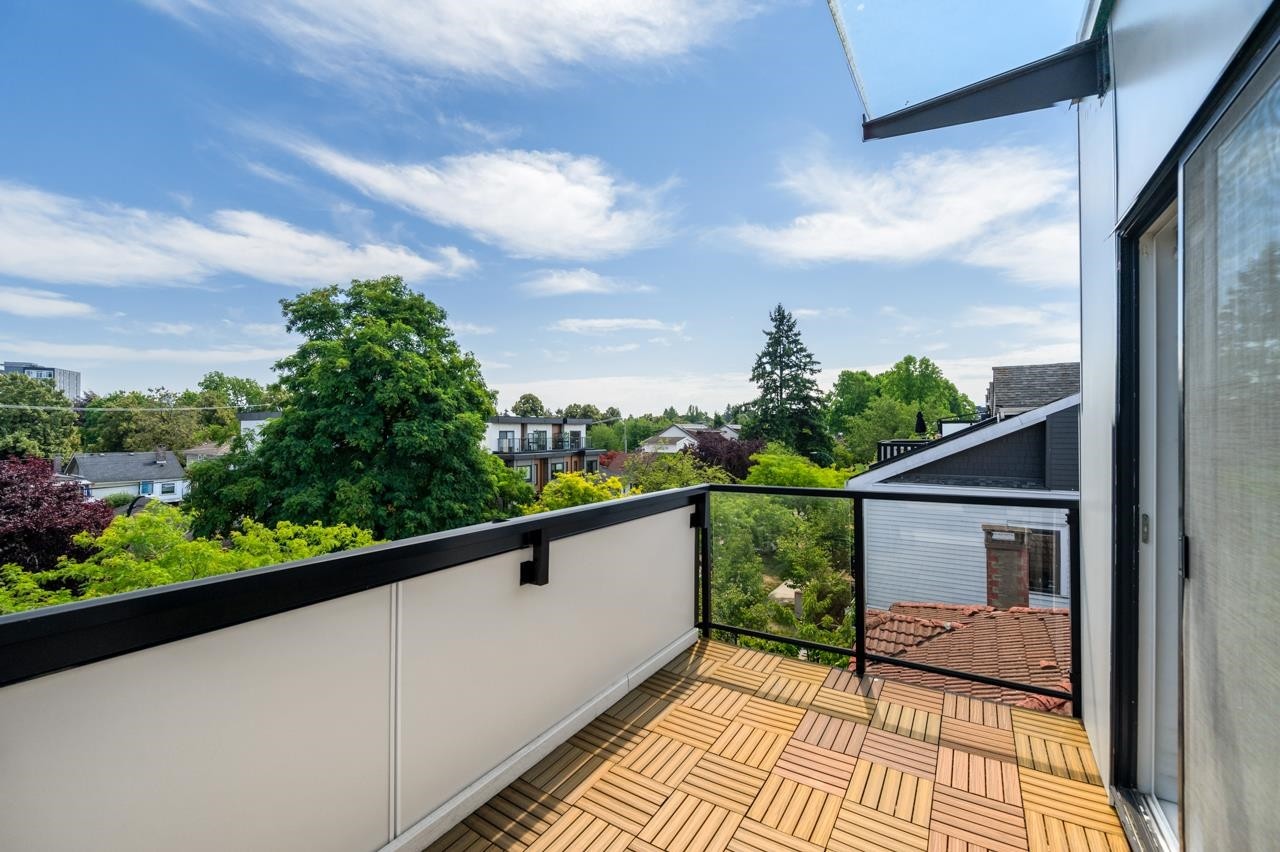 5043 Chambers Street, Vancouver, BC - Outdoor With Exterior