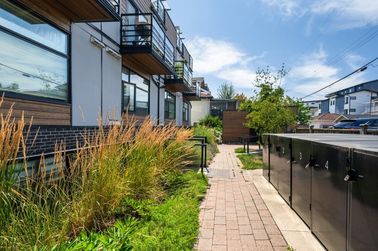 5043 Chambers Street, Vancouver, BC - Outdoor