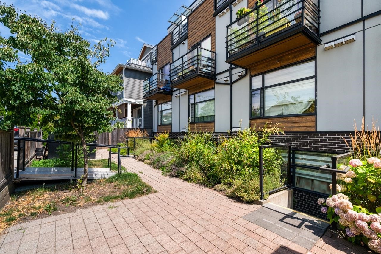 5043 Chambers Street, Vancouver, BC - Outdoor