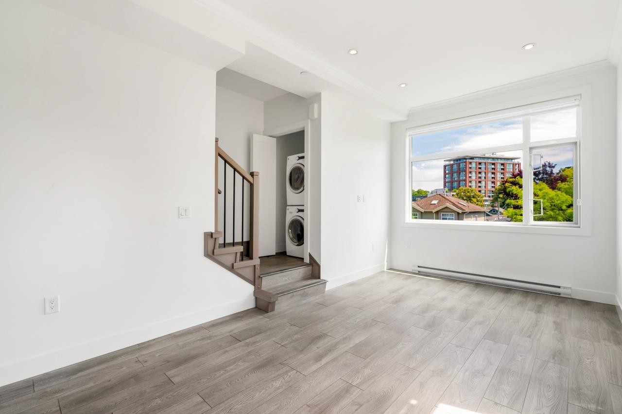 5043 Chambers Street, Vancouver, BC - Indoor Photo Showing Other Room