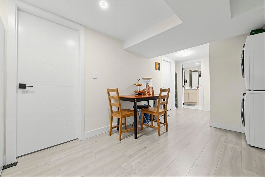 4936 Barker Crescent, Burnaby, BC - Indoor Photo Showing Other Room