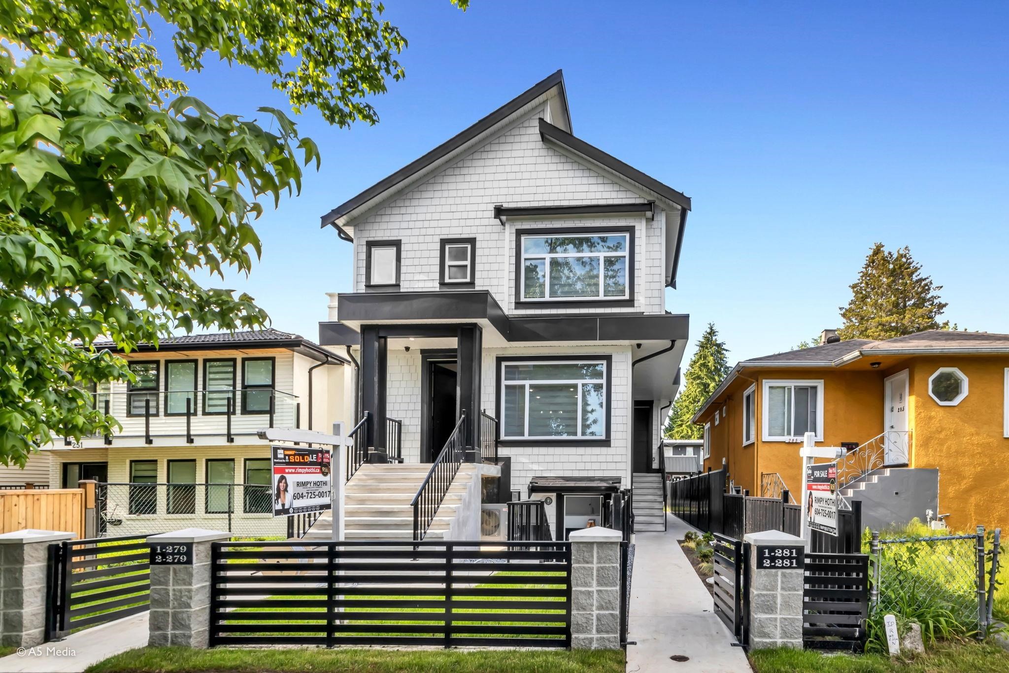 1-281 48Th Avenue E, Vancouver, BC - Outdoor With Facade