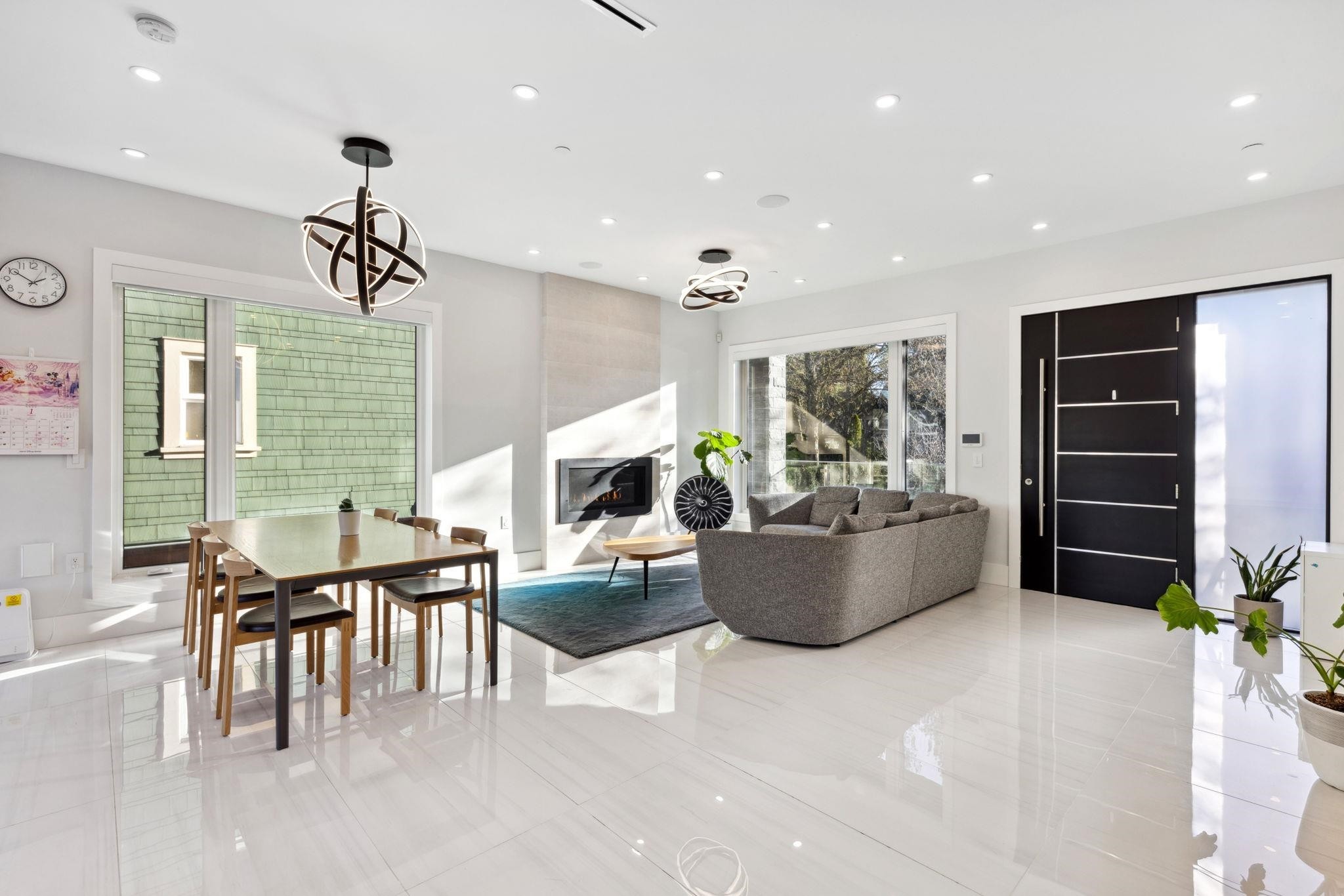 4437 13Th Avenue W, Vancouver, BC - Indoor With Fireplace
