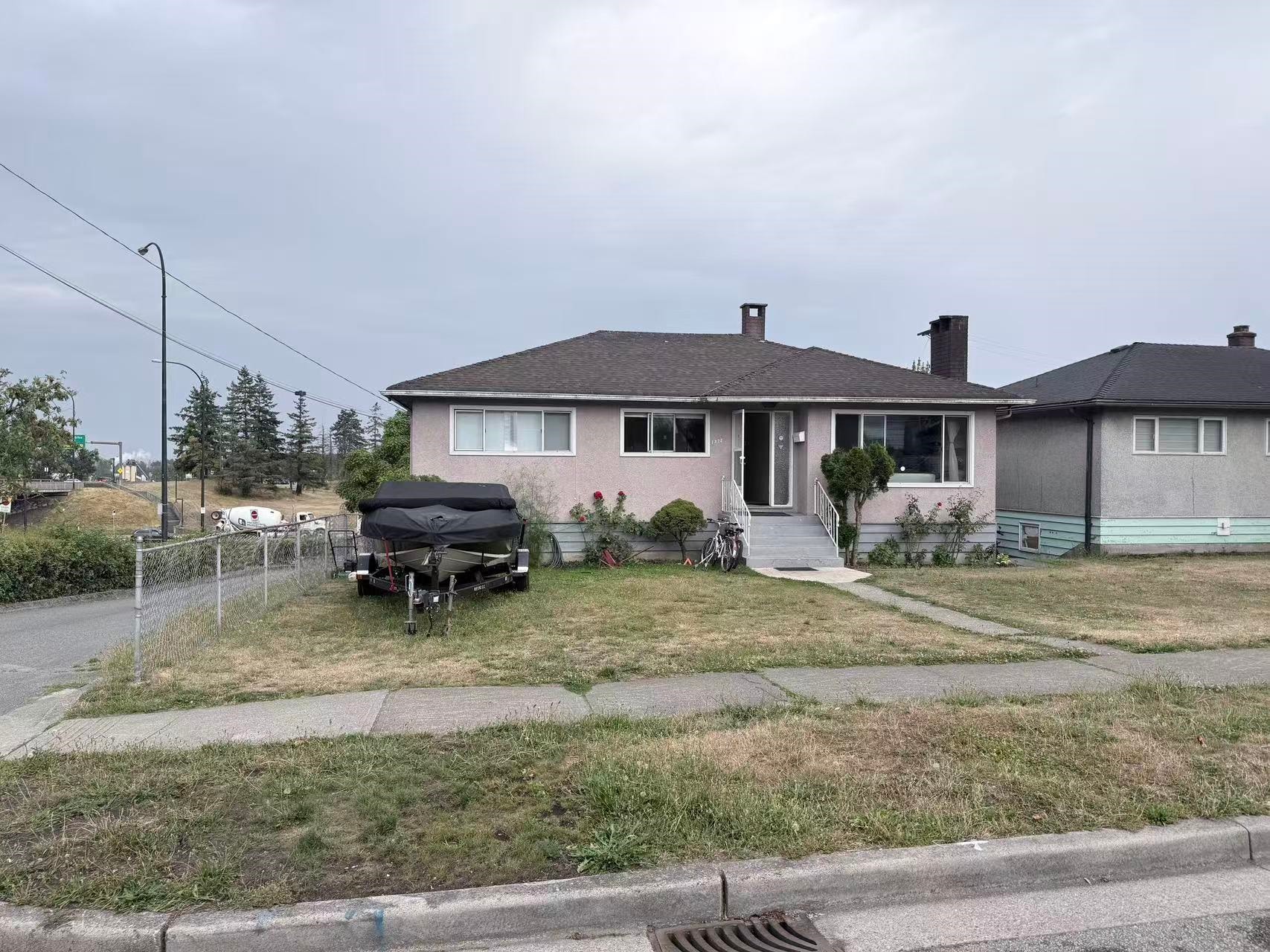 1372 64Th Avenue E, Vancouver, BC - Outdoor