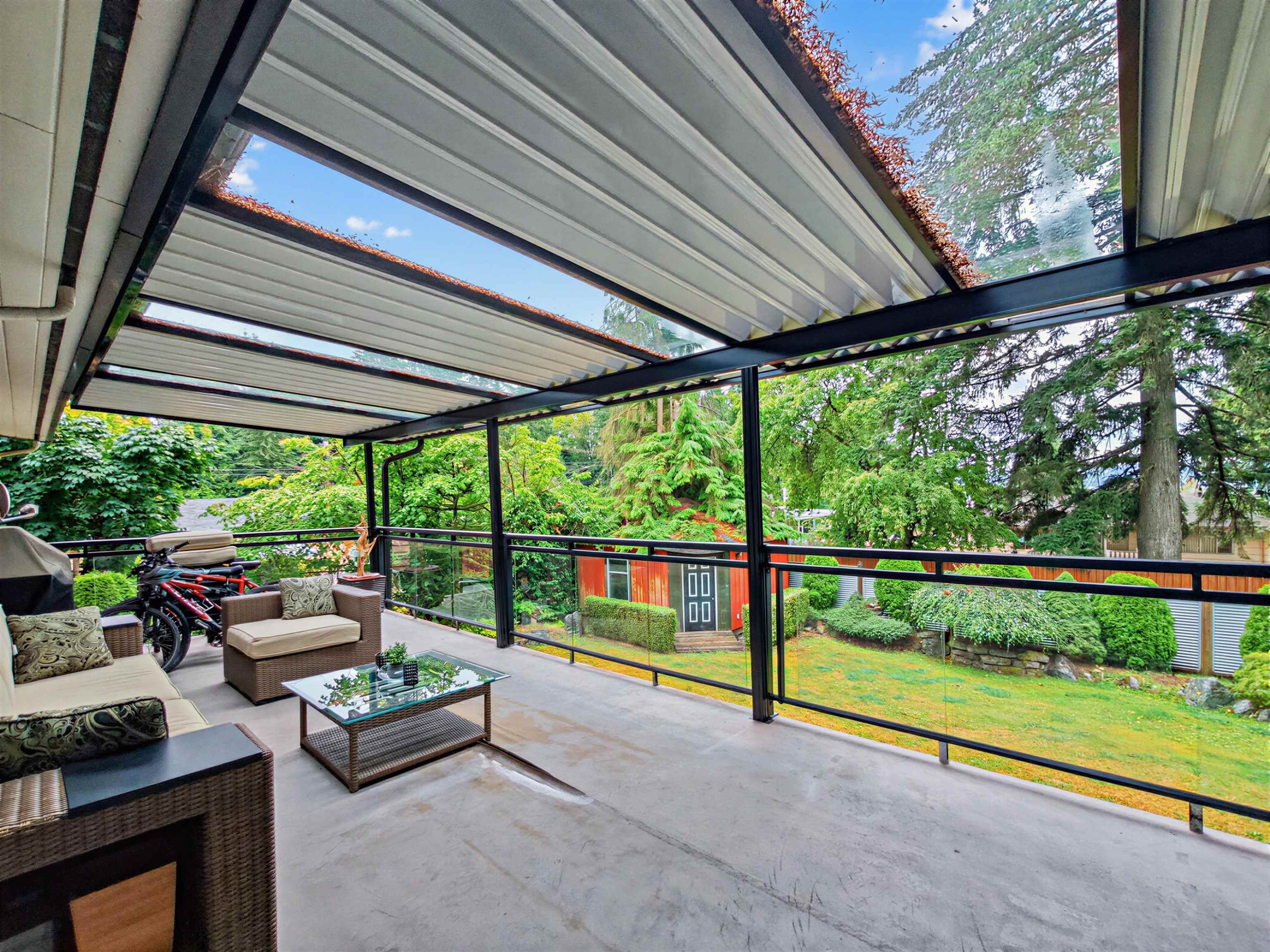 712 Shaw Avenue, Coquitlam, BC - Outdoor With Deck Patio Veranda With Exterior