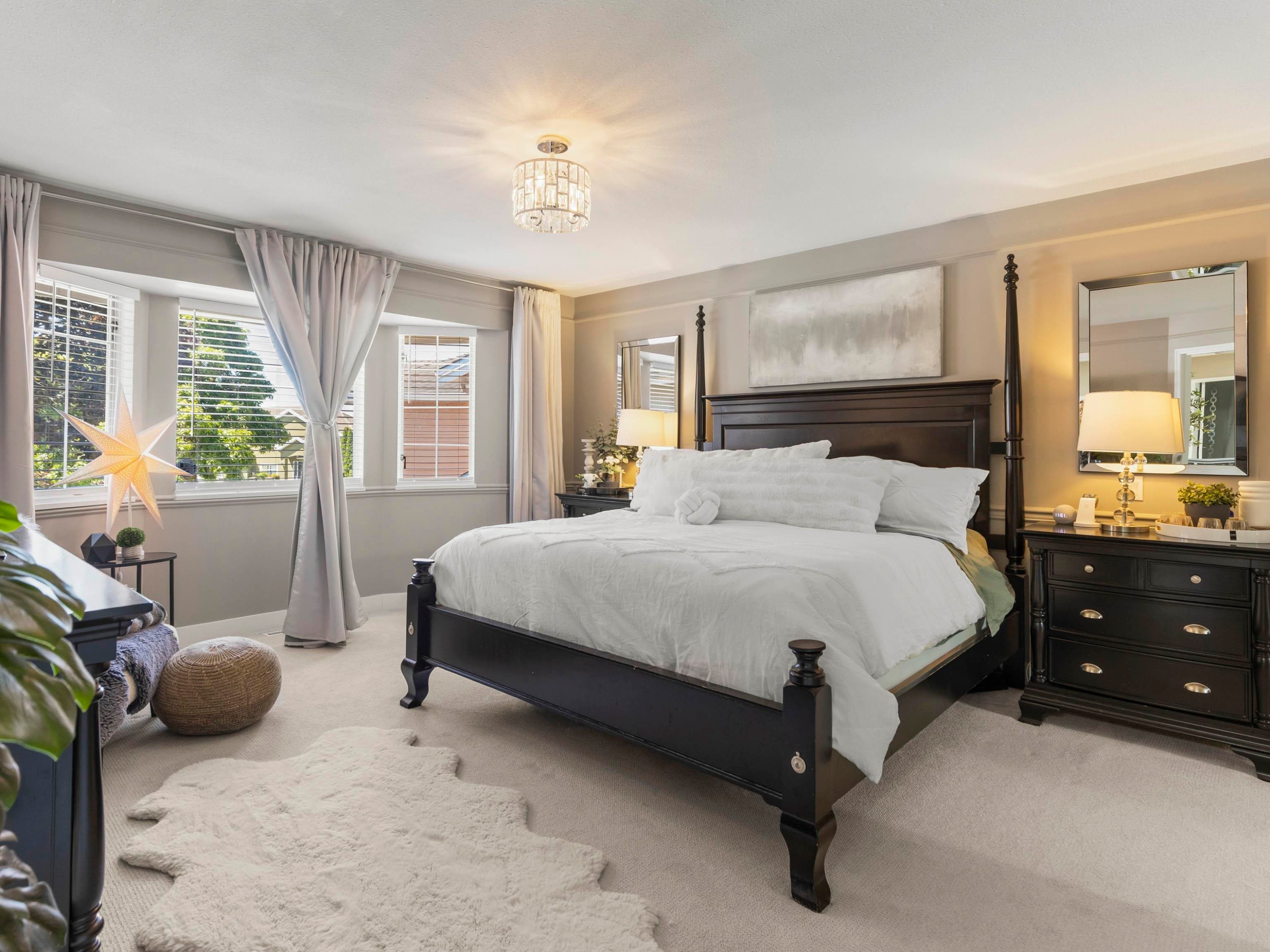9291 Boyd Court, Richmond, BC - Indoor Photo Showing Bedroom