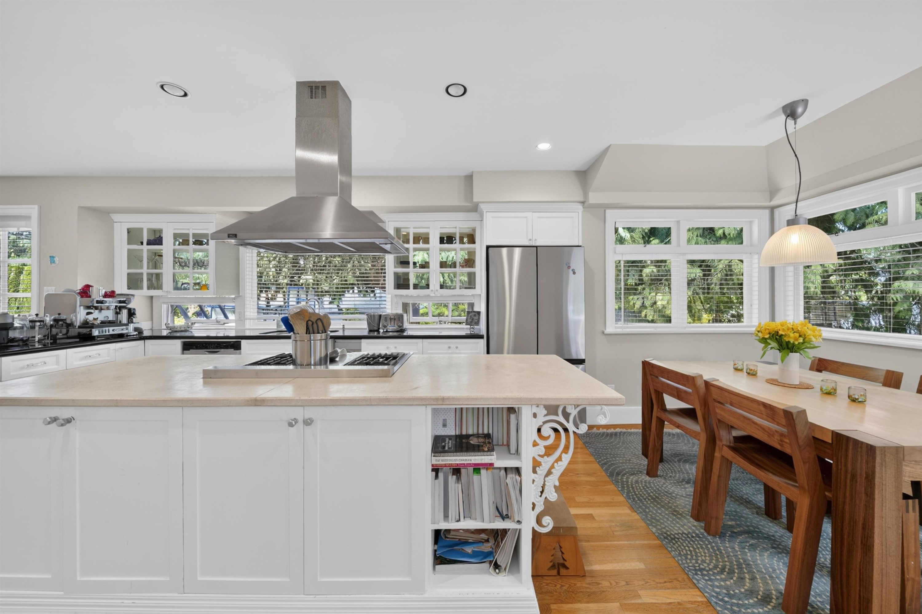 4655 6Th Avenue W, Vancouver, BC - Indoor