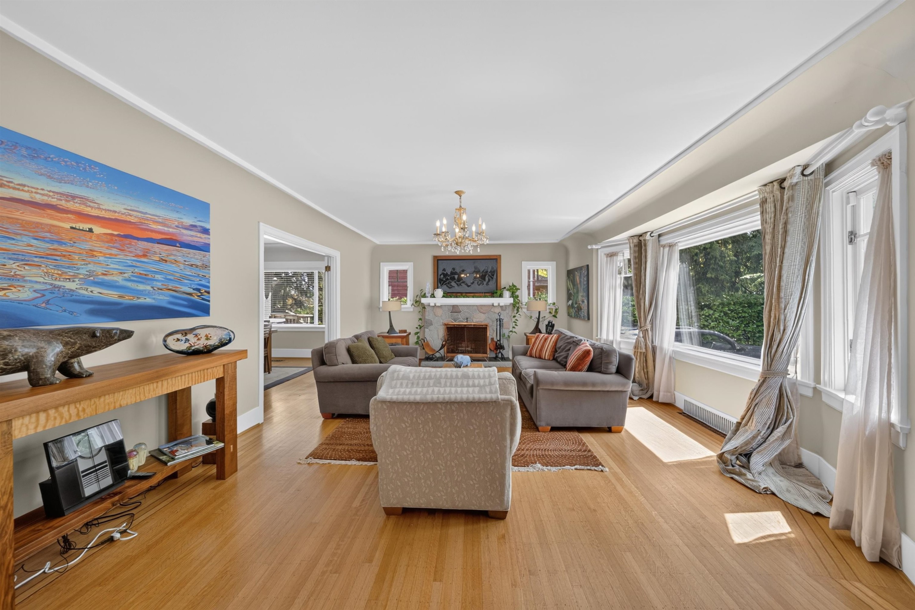 4655 6Th Avenue W, Vancouver, BC - Indoor Photo Showing Living Room