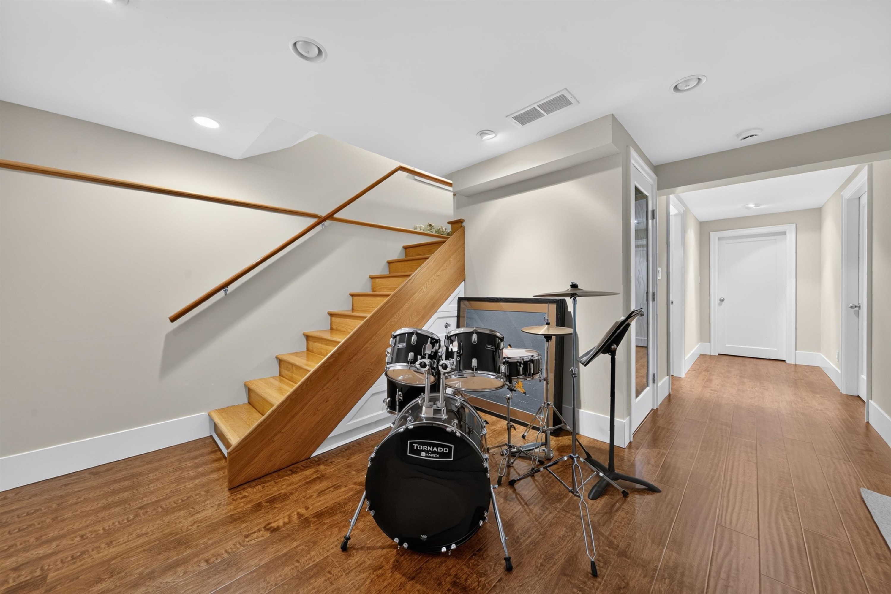 4655 6Th Avenue W, Vancouver, BC - Indoor Photo Showing Other Room