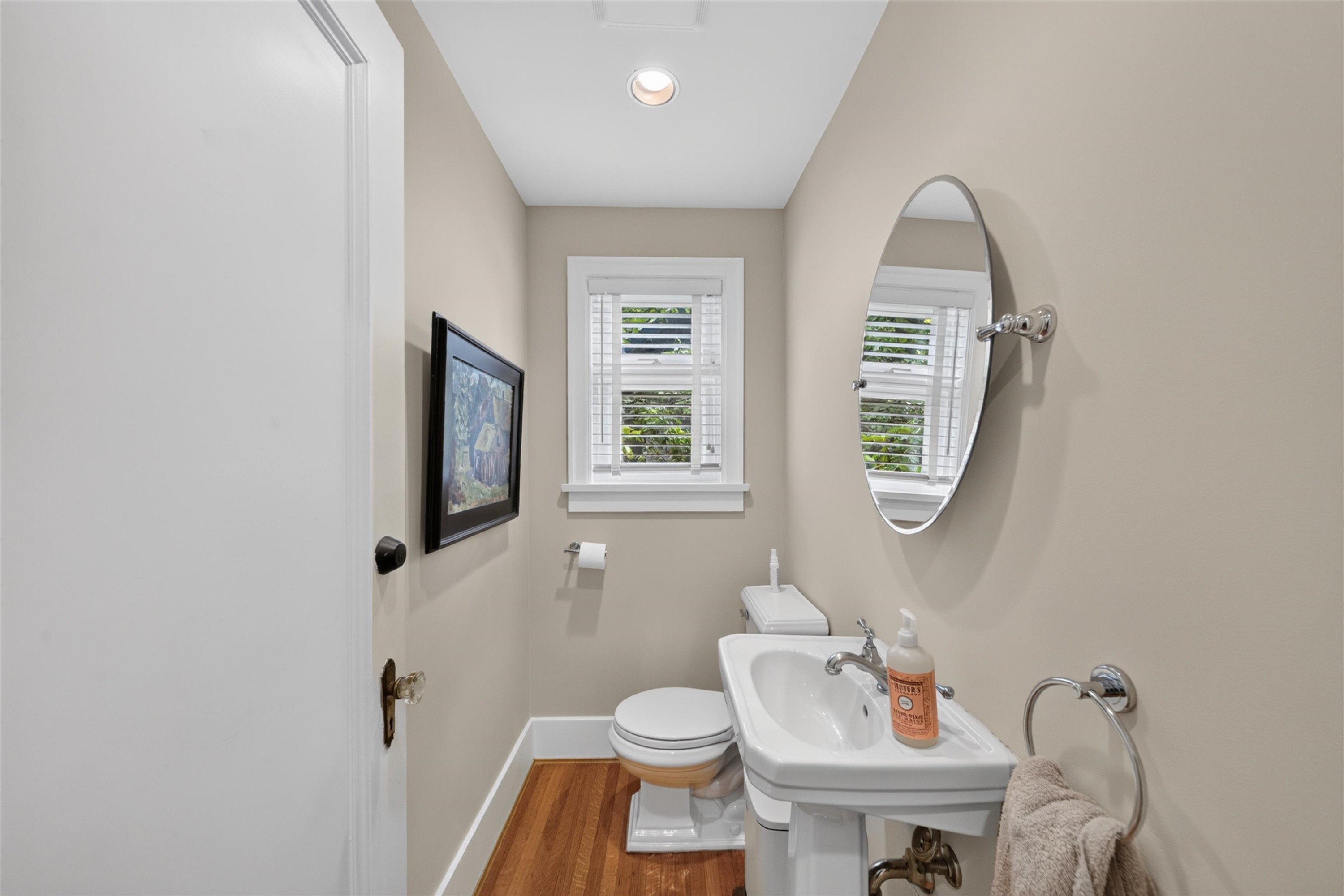 4655 6Th Avenue W, Vancouver, BC - Indoor Photo Showing Bathroom