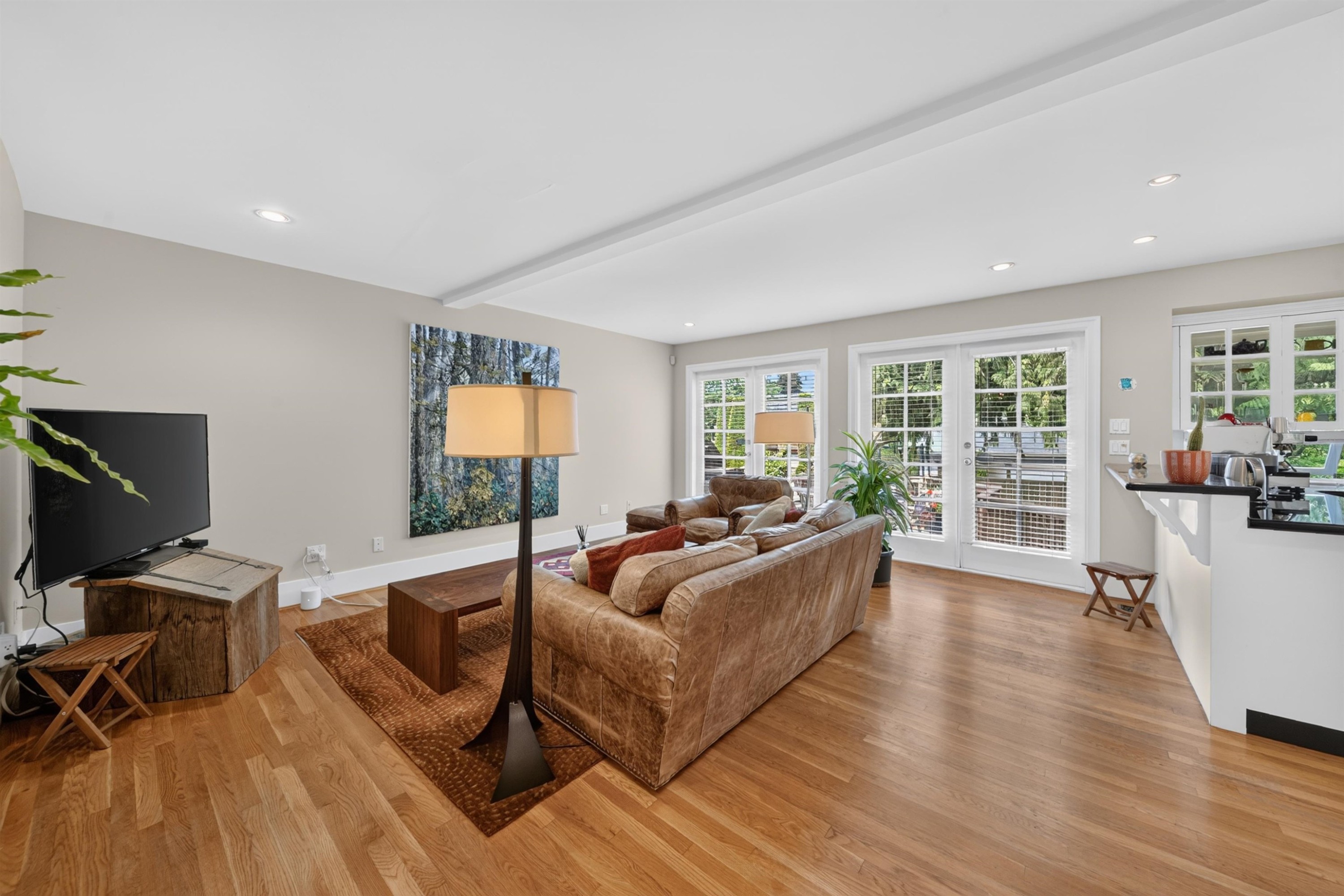 4655 6Th Avenue W, Vancouver, BC - Indoor Photo Showing Living Room