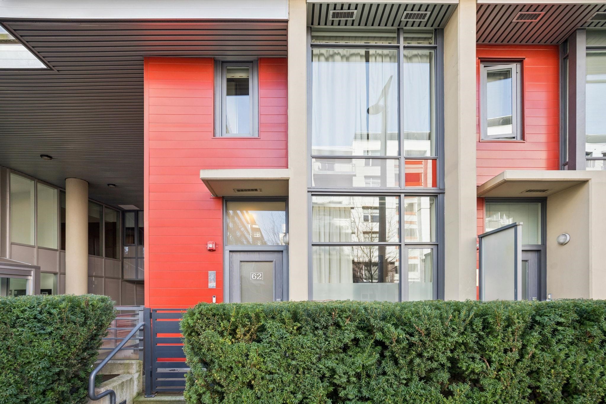 62 1St Avenue W, Vancouver, BC - Outdoor With Exterior