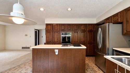10179 Lawson Drive, Richmond, BC - Indoor Photo Showing Kitchen
