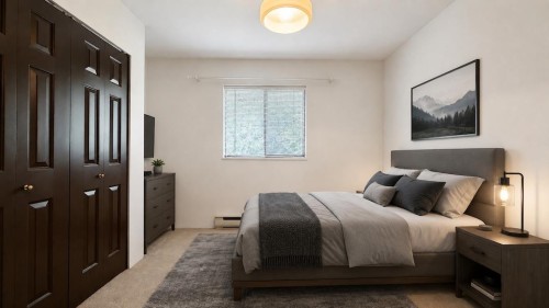 10179 Lawson Drive, Richmond, BC - Indoor Photo Showing Bedroom