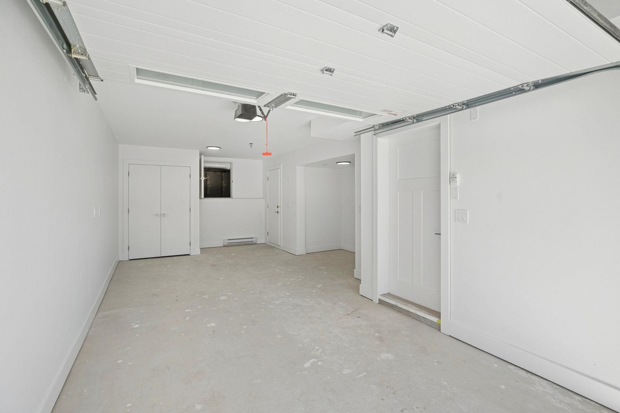 1005 55Th Avenue E, Vancouver, BC - Indoor