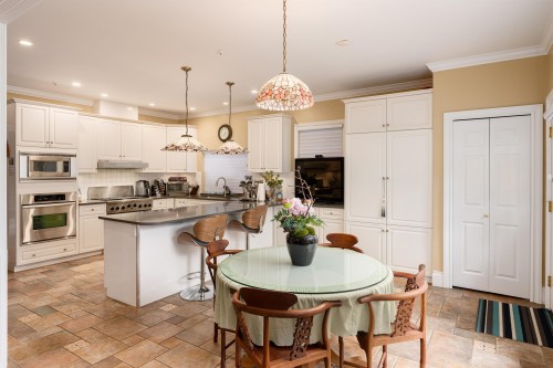 2087 18Th Avenue W, Vancouver, BC - Indoor