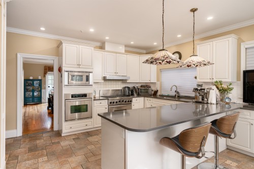 2087 18Th Avenue W, Vancouver, BC - Indoor Photo Showing Kitchen With Upgraded Kitchen