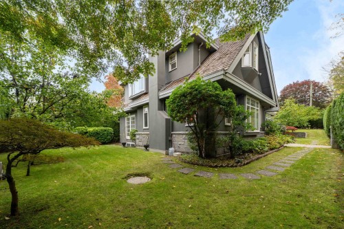 2087 18Th Avenue W, Vancouver, BC - Outdoor