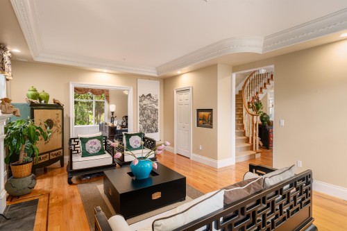 2087 18Th Avenue W, Vancouver, BC - Indoor Photo Showing Living Room