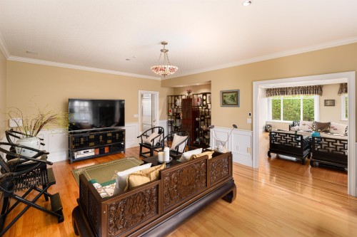 2087 18Th Avenue W, Vancouver, BC - Indoor Photo Showing Living Room