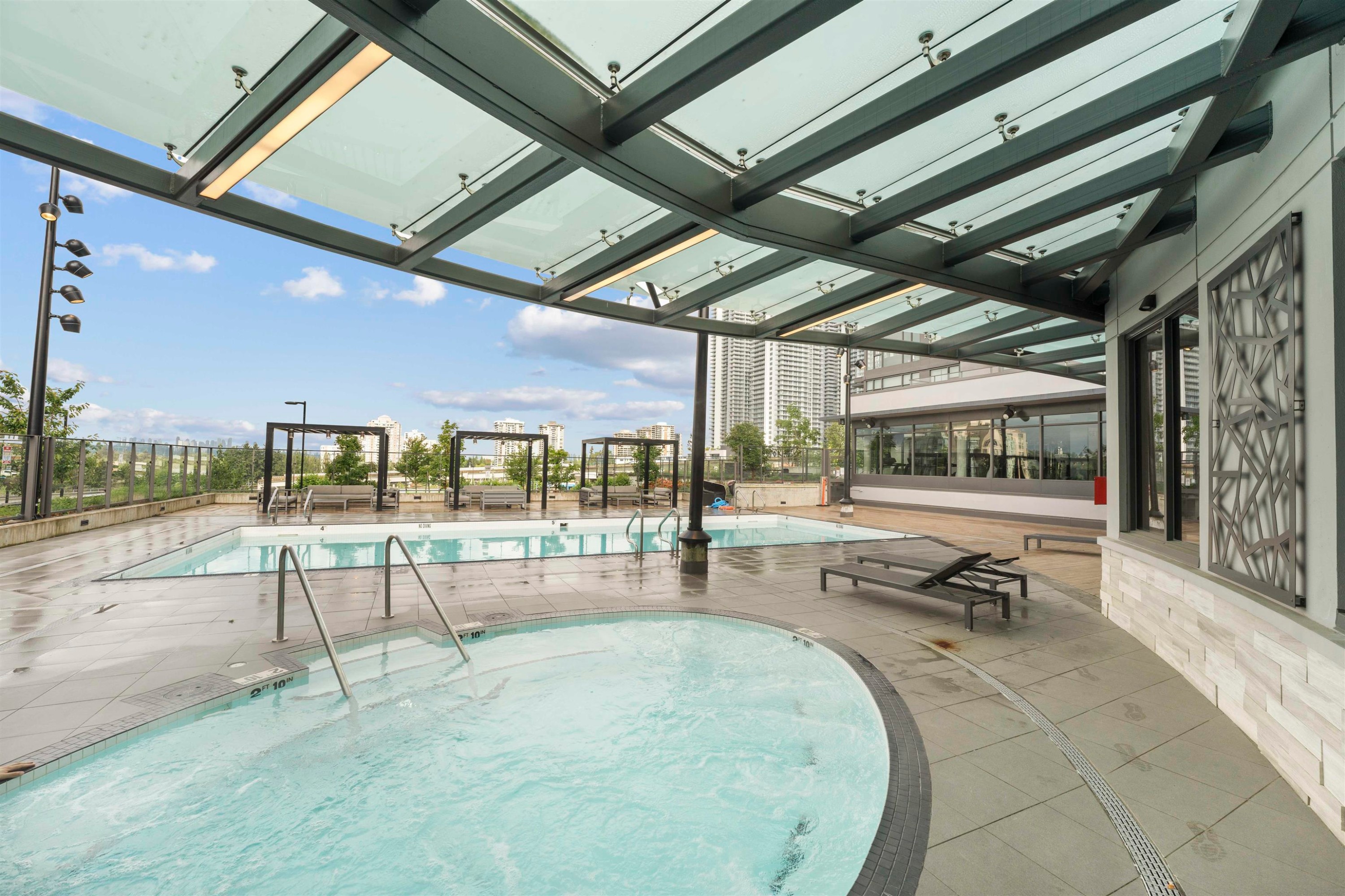 1301-450 Westview Street, Coquitlam, BC - With In Ground Pool