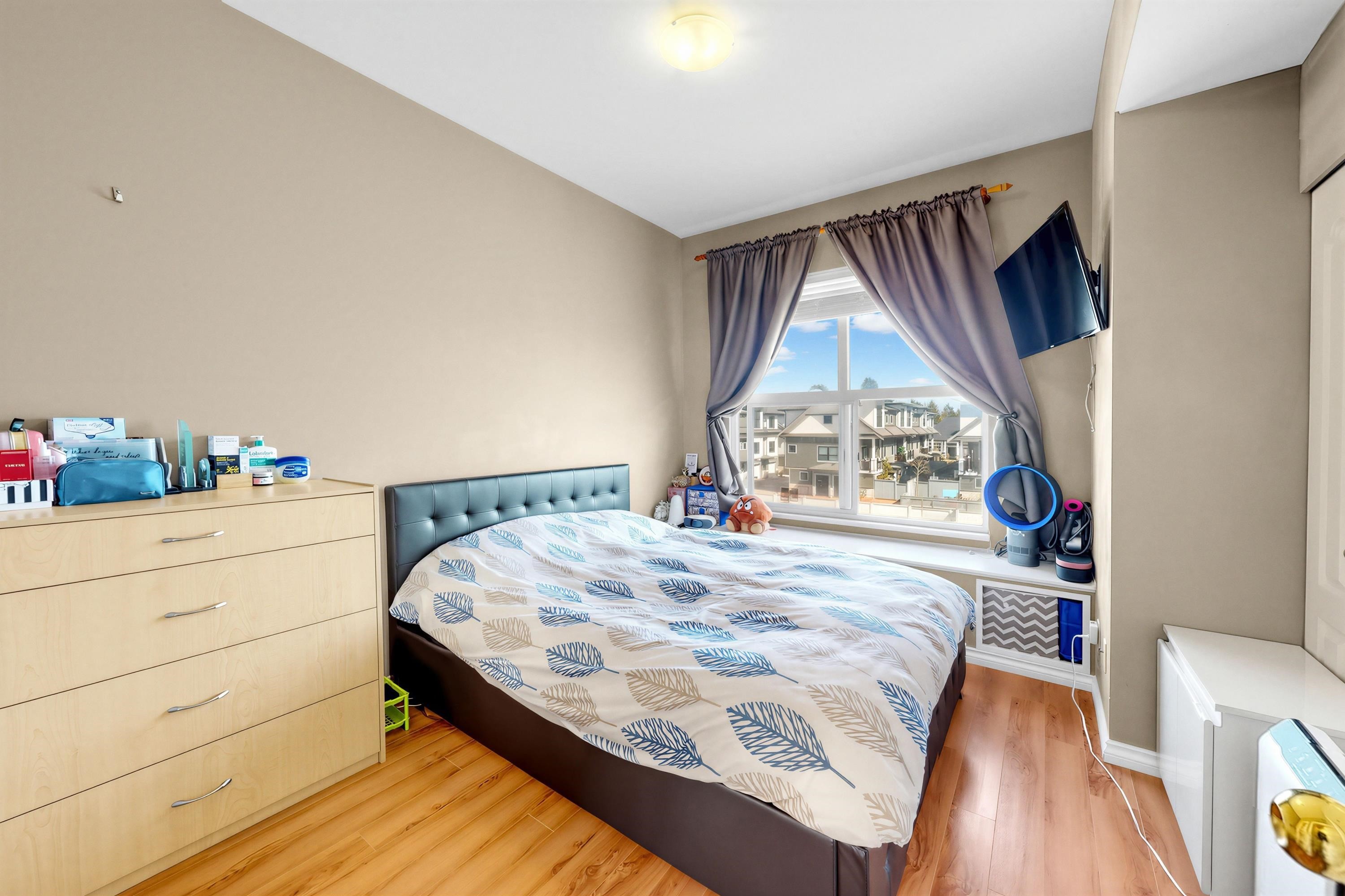19-7100 Lynnwood Drive, Richmond, BC - Indoor Photo Showing Bedroom