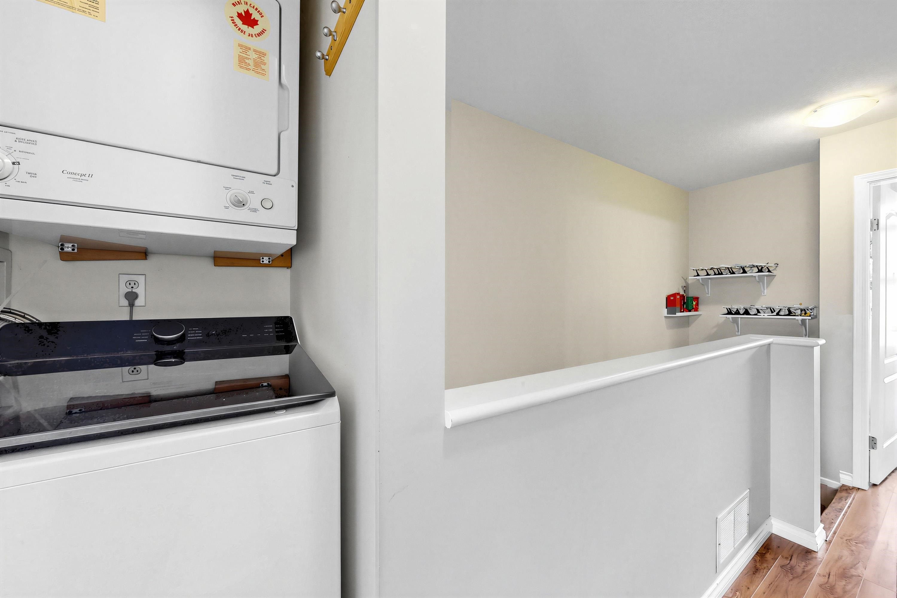 19-7100 Lynnwood Drive, Richmond, BC - Indoor Photo Showing Laundry Room