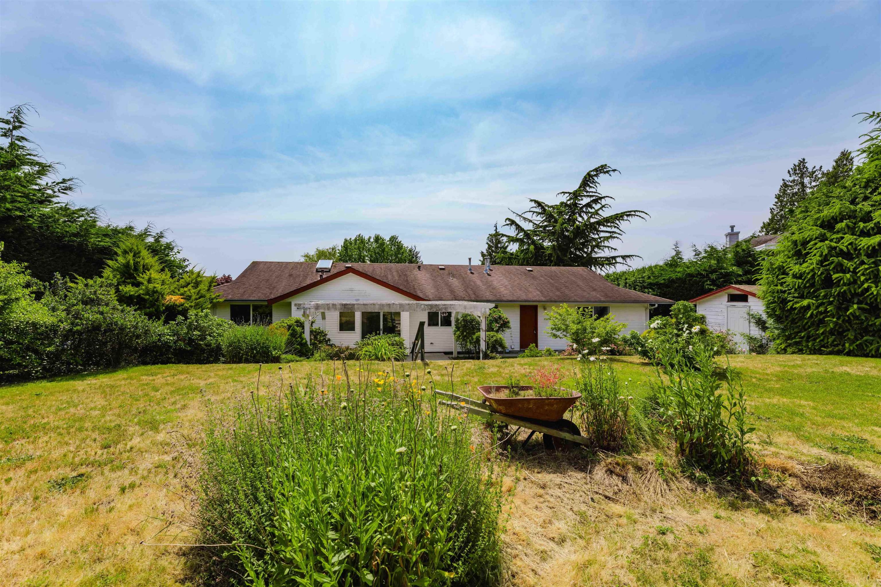 5078 Bay Road, Sechelt, BC - Outdoor